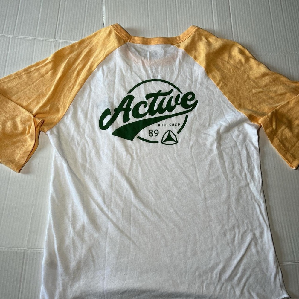 Active Ride Shop Shirt Yellow And White size Medium